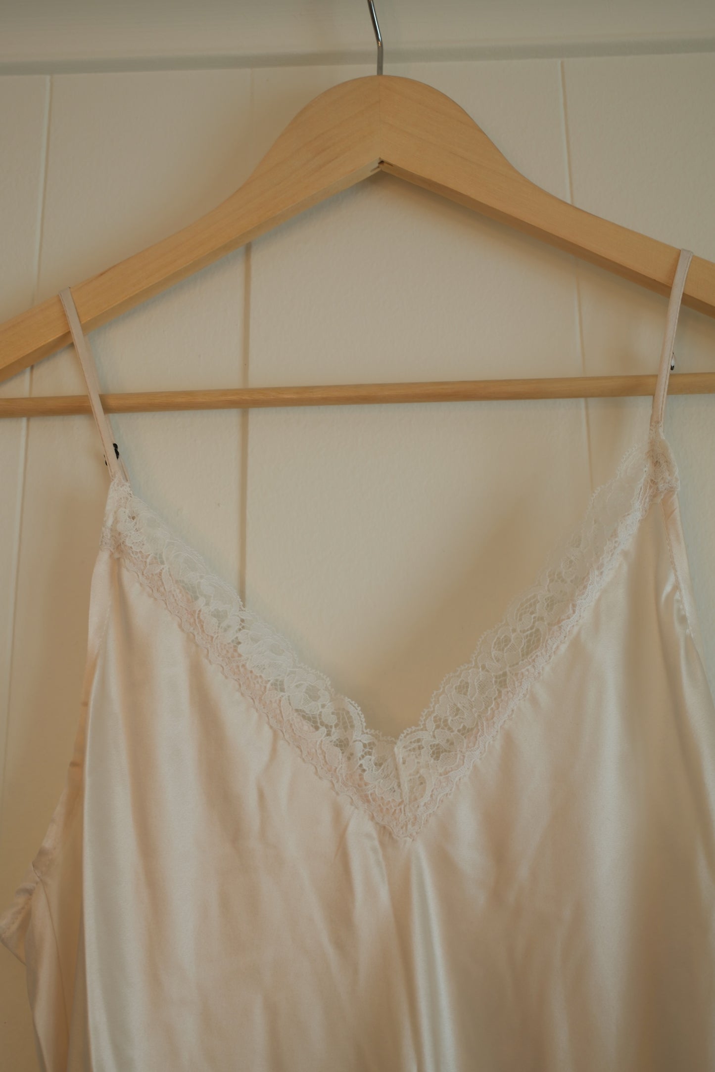 The Athens — Ivory · M · Imperfect