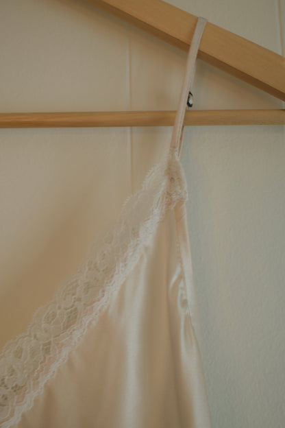 The Athens — Ivory · M · Imperfect