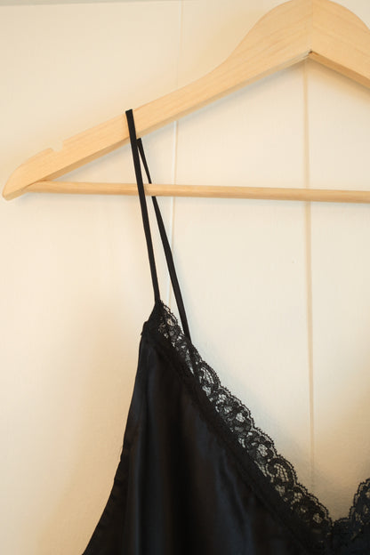 The Milan — Onyx · M · Imperfect